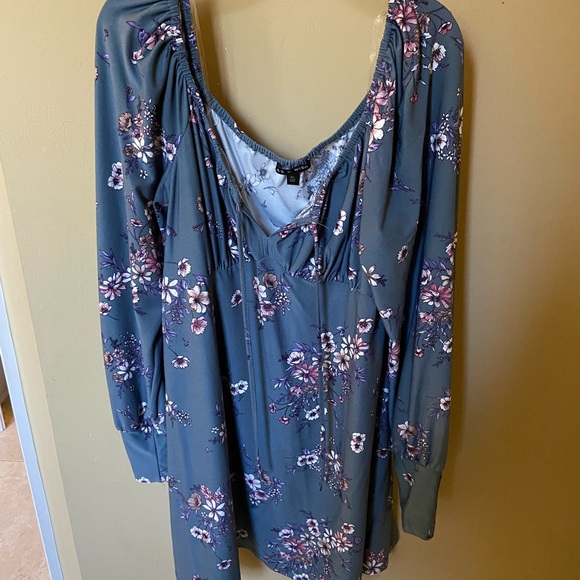Francesca's Collections Dresses & Skirts - Francesca’s size XL but runs small